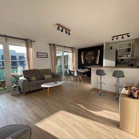 Charmant Logement Avec Jacuzzi Mantes-la-Jolie Esterno foto